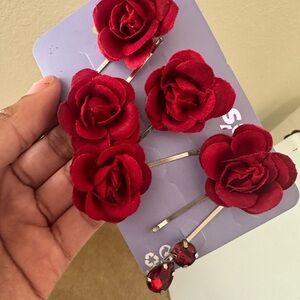 Claire's Red Rose Hair Clips Set